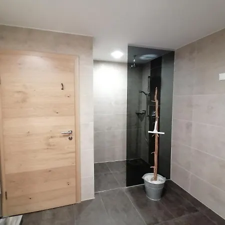 شقة ألبس توكس