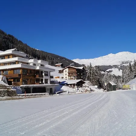 Alps Apartamento *