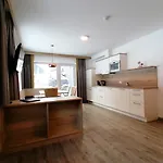 Alps 公寓